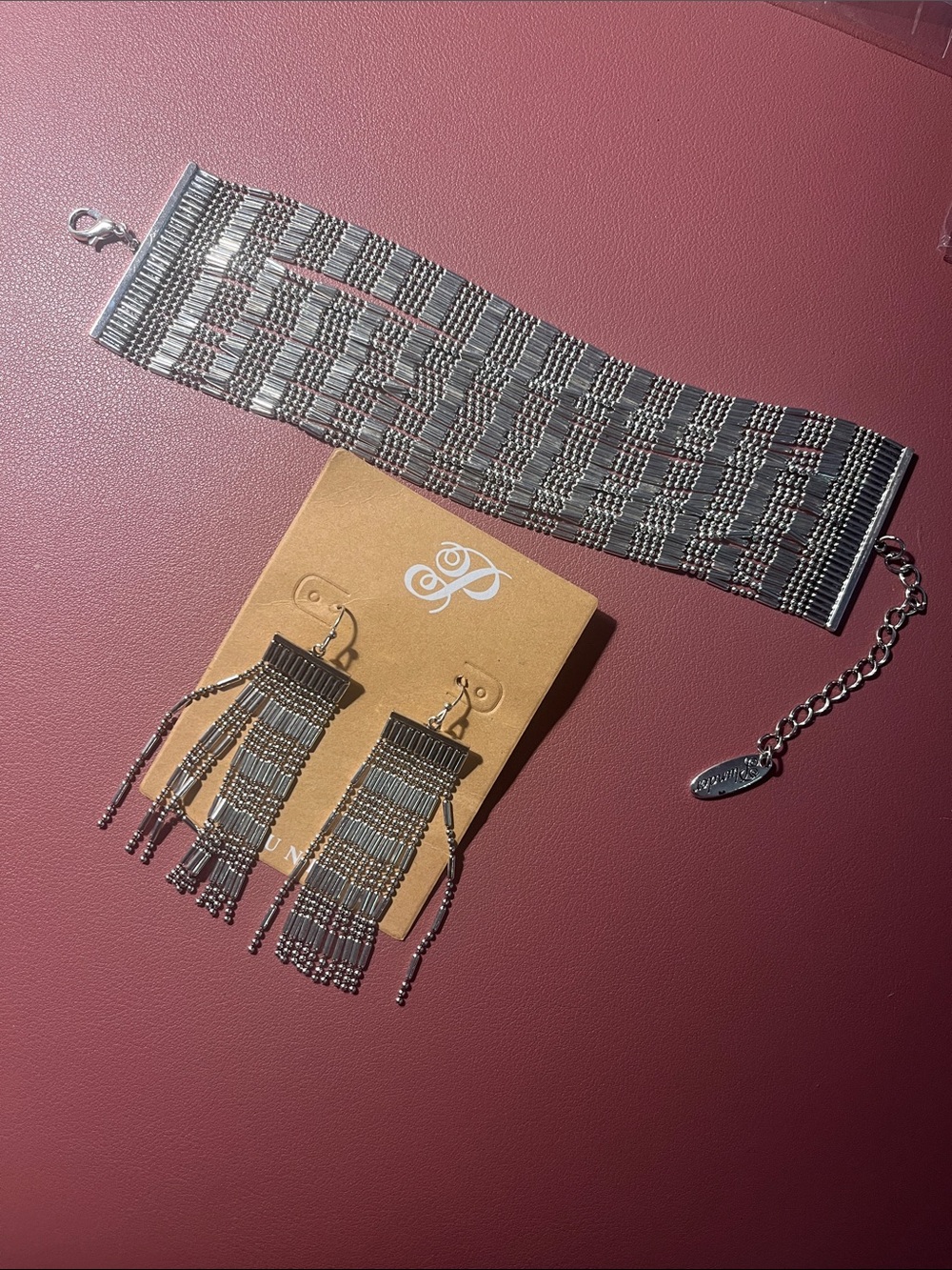 Silver-Tone Beaded bracelet & Earrings Set
